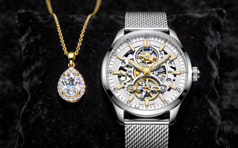 宝诗龙（Boucheron）巴黎芳登广场26号高级珠宝工坊与问号项链档案图片